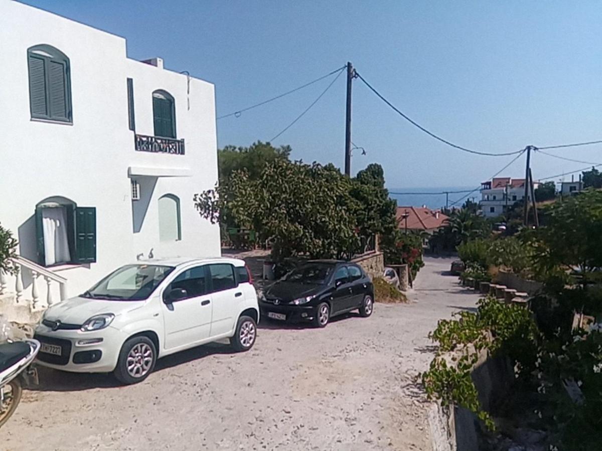 Pefka Armenistis Hotel Exterior photo